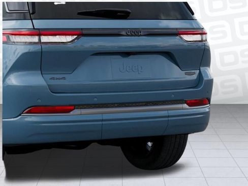 New 2026 Jeep Grand Cherokee Summit AWD/4WD image 10