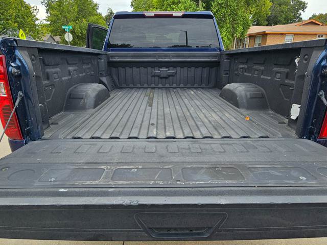 Used 2022 Chevrolet Silverado 2500 Custom w/ Custom Value Package AWD/4WD image 18