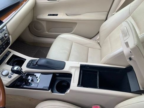 Used 2014 Lexus ES 300h w/ Luxury Package w/Bamboo Trim FWD image 36