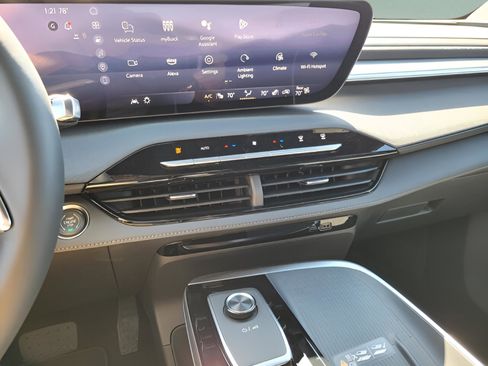 New 2025 Buick Enclave Sport Touring image 33