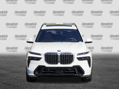 Certified 2025 BMW X7 xDrive40i w/ Executive Package AWD/4WD image 3