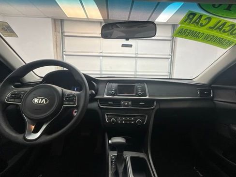 Used 2016 Kia Optima LX FWD image 3