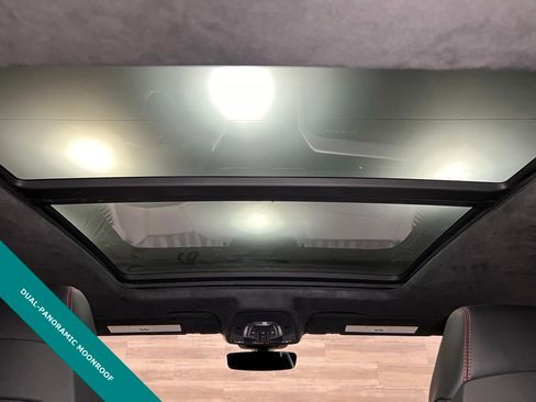 Used 2019 Lamborghini Urus image 5