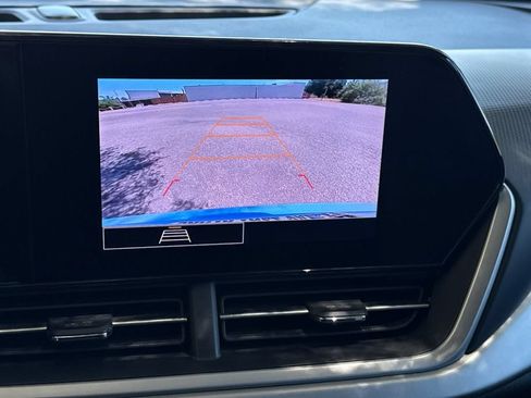 Used 2024 Chevrolet Trax RS FWD image 22
