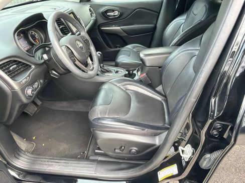Used 2022 Jeep Cherokee Latitude Lux FWD image 6