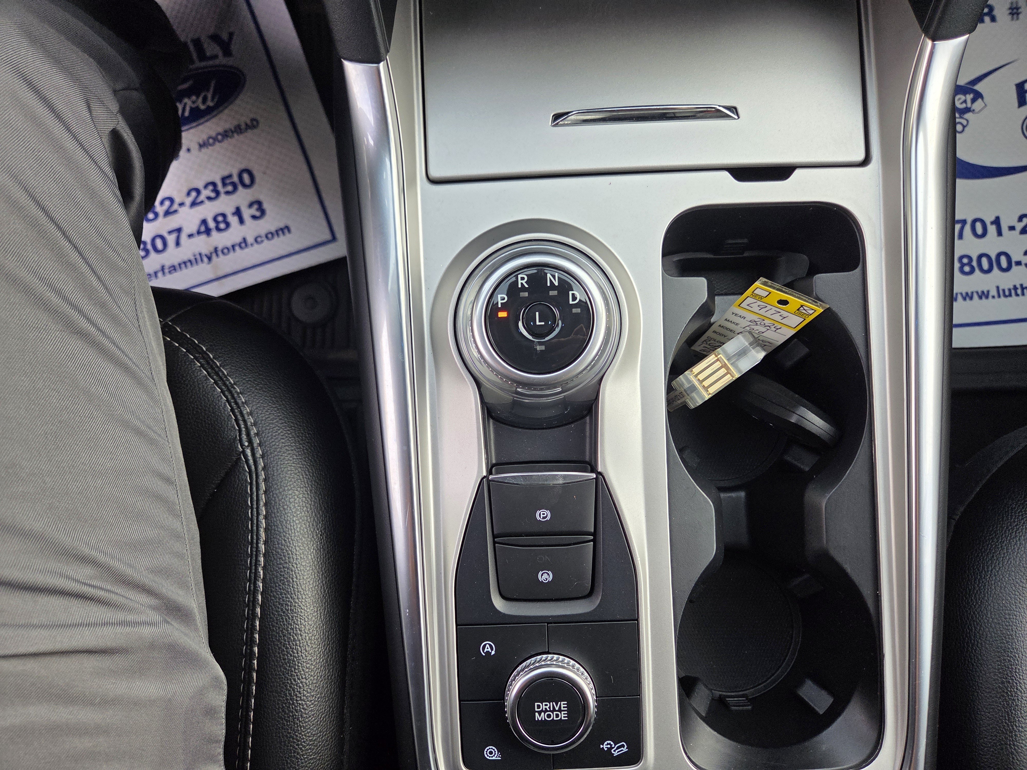 Certified 2024 Ford Explorer Limited w/ Limited Technology Package AWD/4WD image 17