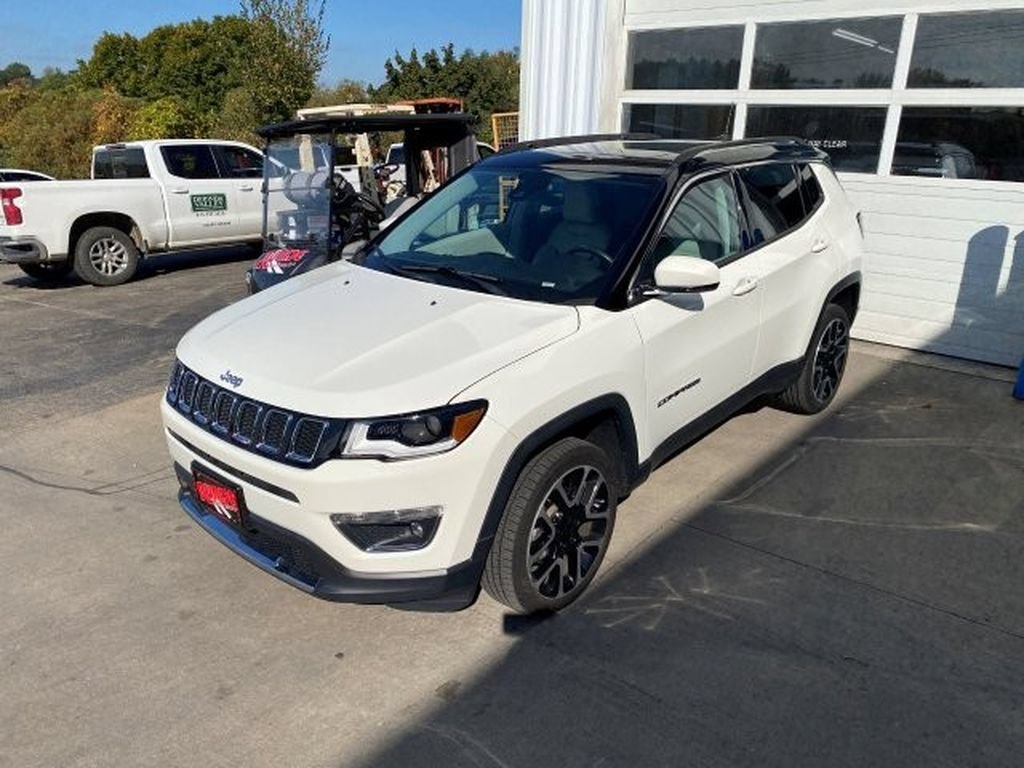 Used 2018 Jeep Compass Limited w/ Navigation Group AWD/4WD image 1
