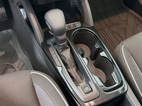 Used 2021 Chevrolet TrailBlazer LT w/ Convenience Package image 17