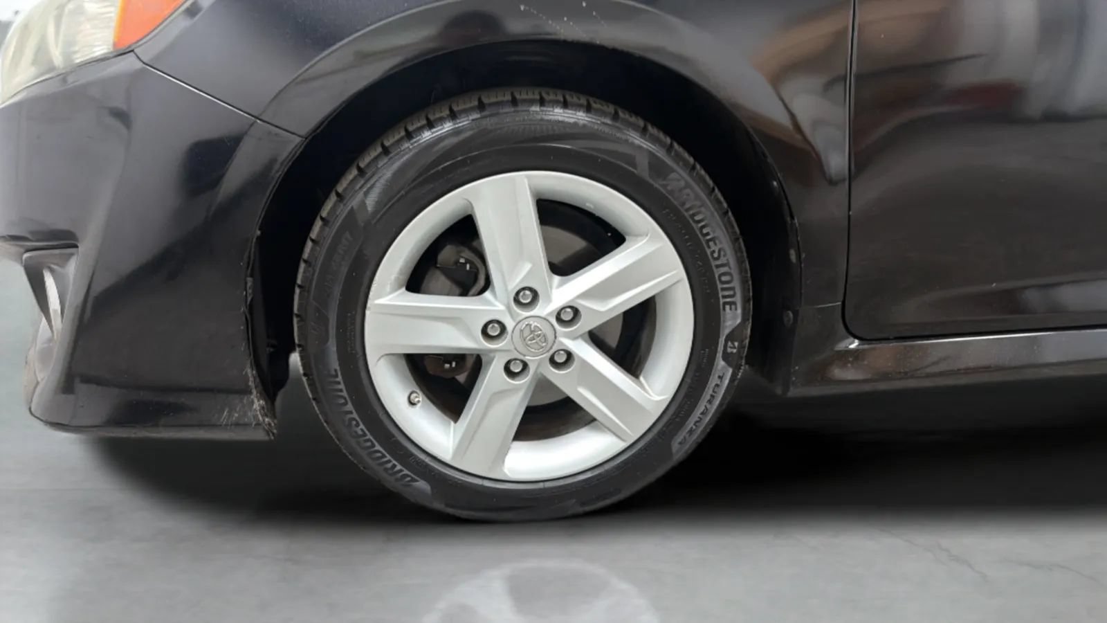 Used 2013 Toyota Camry SE FWD image 26