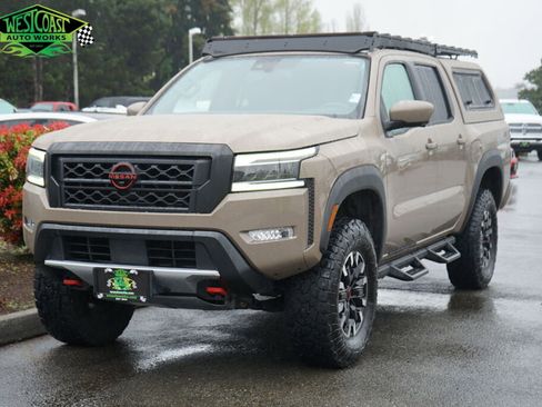 Used 2023 Nissan Frontier PRO-4X w/ Pro Convenience Package image 1