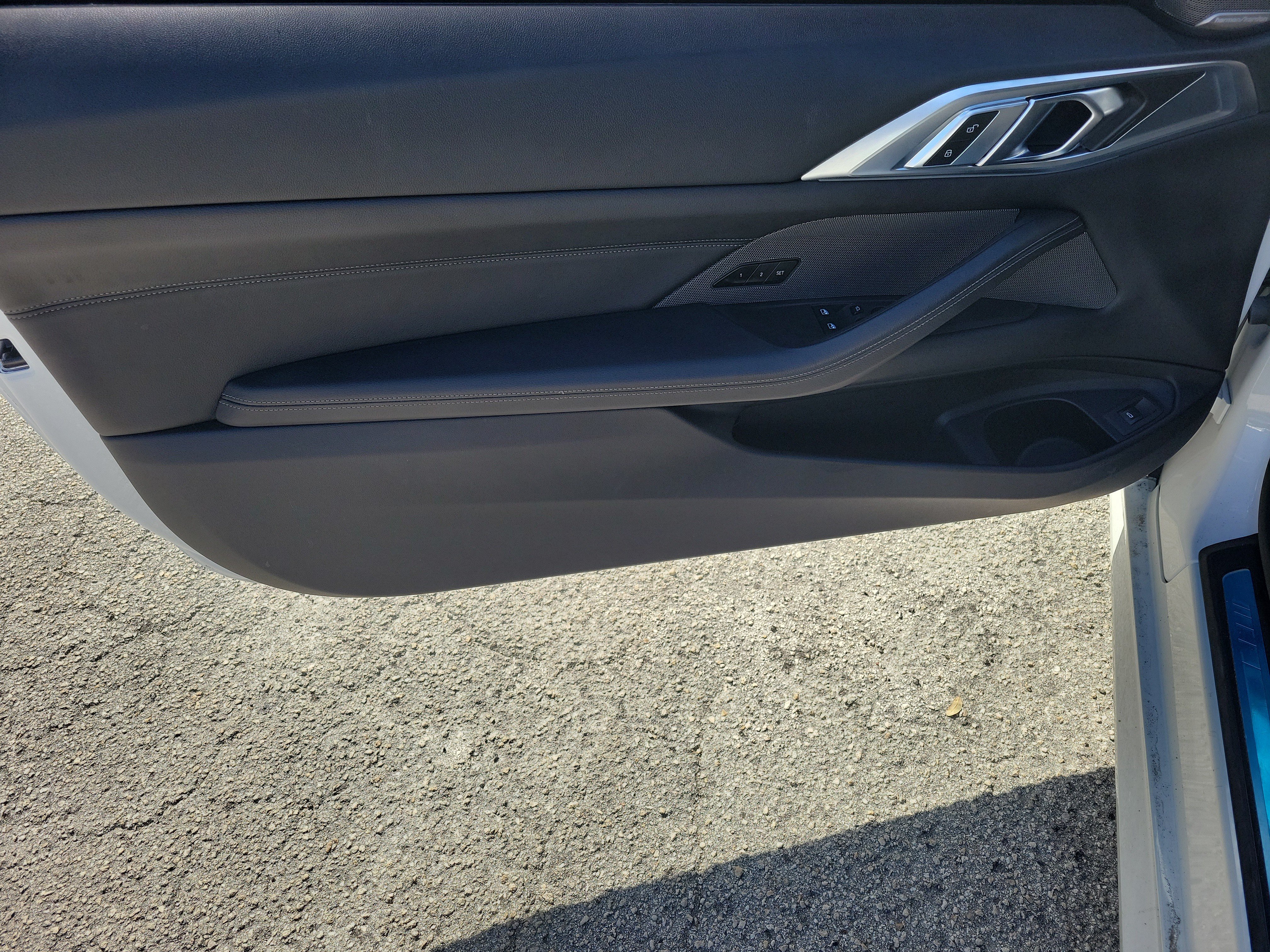 Used 2025 BMW 430i Coupe w/ M Sport Package RWD image 17