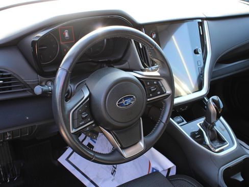 Used 2020 Subaru Outback Premium image 9