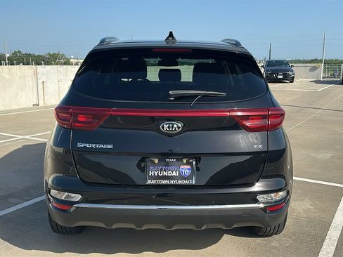 Used 2020 Kia Sportage EX w/ EX Technology Package FWD image 12