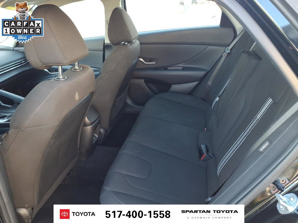 Used 2025 Hyundai Elantra SEL FWD image 12