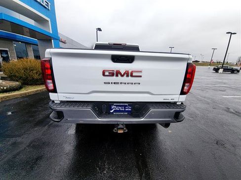 Used 2022 GMC Sierra 2500 SLE w/ SLE Value Package; image 6