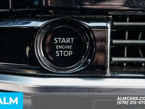 Used 2025 Nissan Pathfinder SV image 45