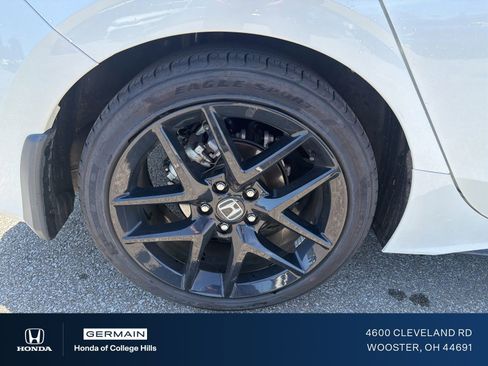 Used 2024 Honda Civic Sport image 5