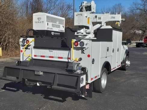 Used 2024 RAM 5500 Tradesman AWD/4WD image 3