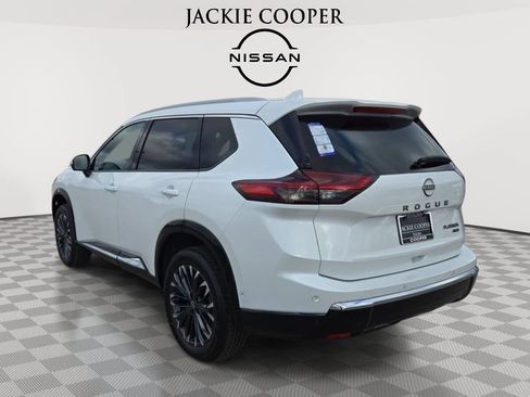New 2026 Nissan Rogue Platinum w/ Tech Package AWD/4WD image 3
