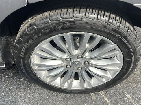 Used 2011 Chrysler 200 Limited FWD image 22