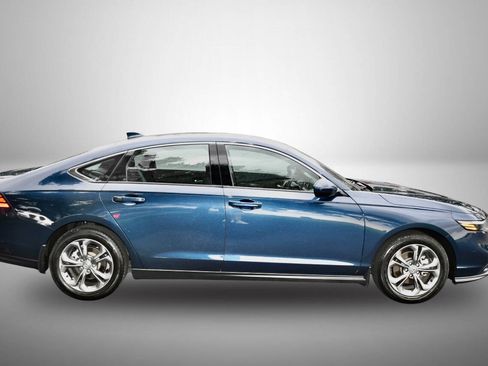Used 2024 Honda Accord EX image 8