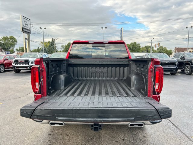 Used 2023 GMC Sierra 1500 SLT w/ SLT Premium Plus Package AWD/4WD image 7