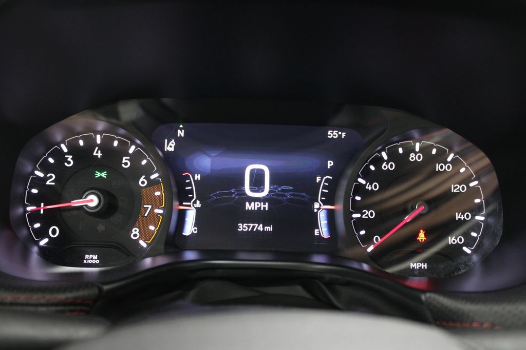 Used 2025 Jeep Compass Trailhawk AWD/4WD image 31