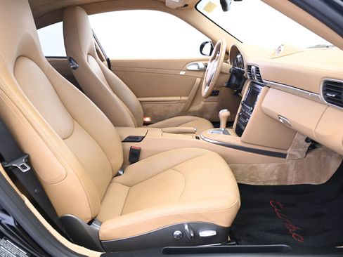 Used 2009 Porsche 911 Turbo image 19