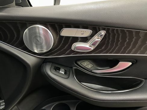 Used 2018 Mercedes-Benz GLC 300 4MATIC image 41