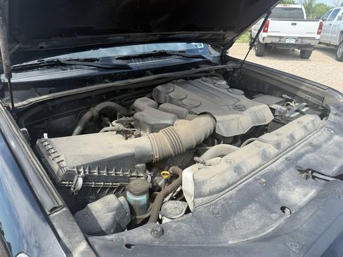 Used 2018 Toyota 4Runner Limited AWD/4WD image 36