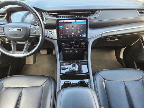 Used 2022 Jeep Grand Cherokee Limited image 14