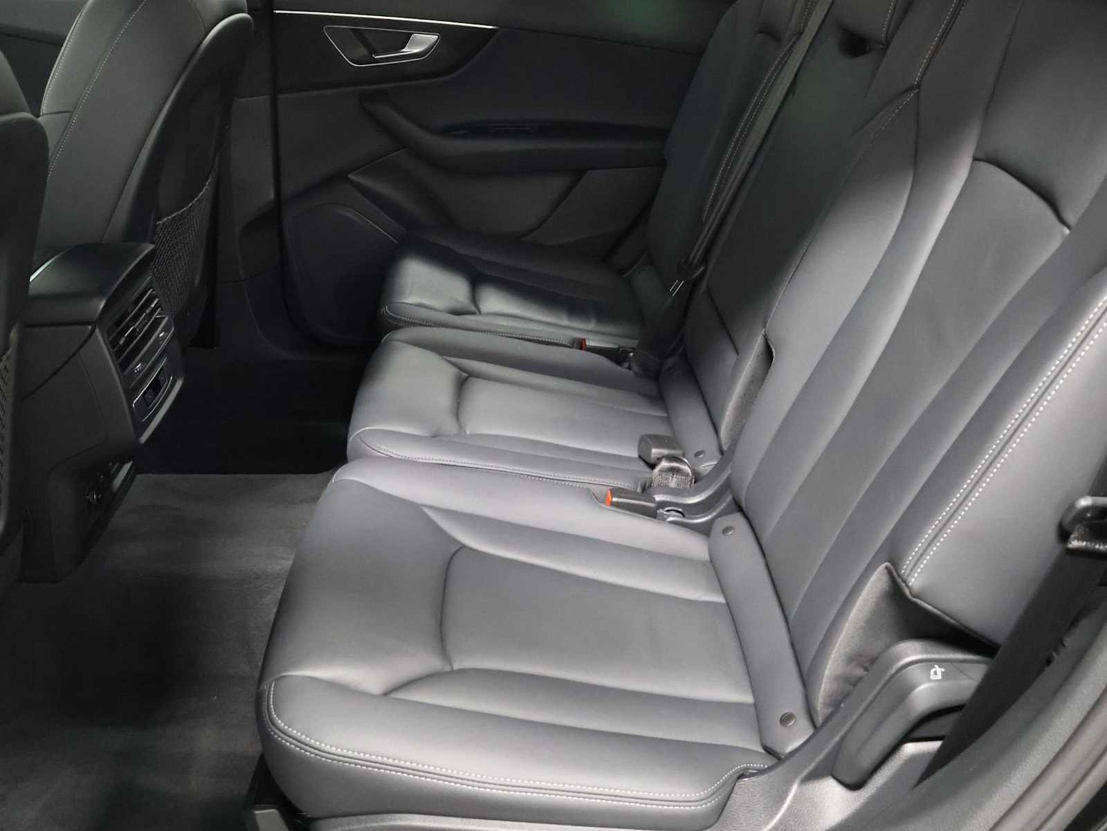 Certified 2026 Audi Q7 3.0T Premium AWD/4WD image 32