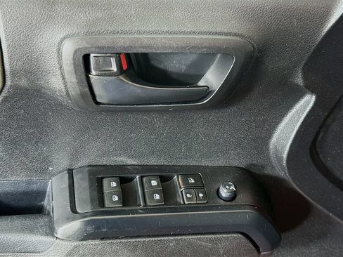 Used 2021 Toyota Tacoma SR w/ SR Convenience Package RWD image 22