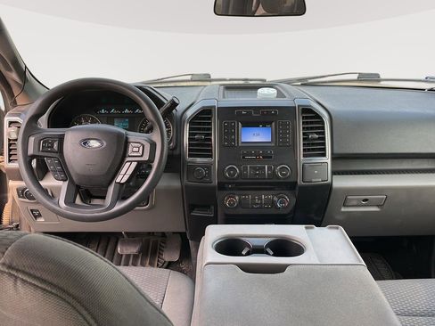 Used 2018 Ford F150 XLT image 11