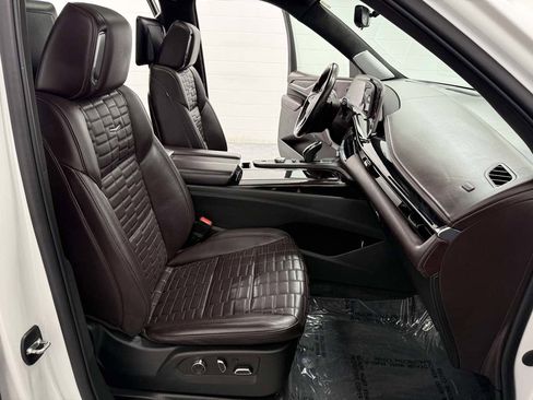Used 2022 Cadillac Escalade Premium Luxury Platinum image 20