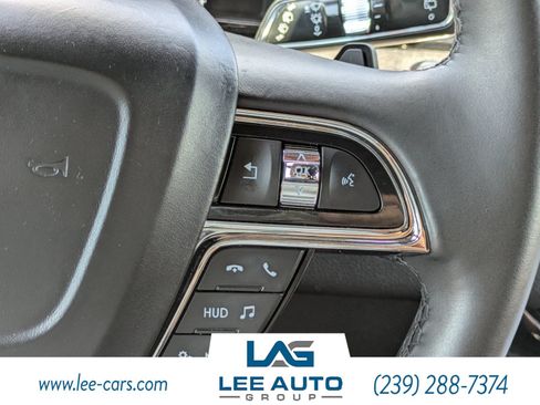 Used 2021 Lincoln Navigator Reserve w/ Luxury Package AWD/4WD image 25