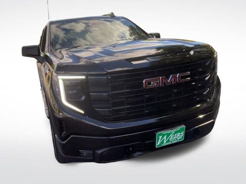 New 2026 GMC Sierra 1500 Elevation w/ LPO, Elevation Black Package image 4