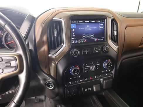 Used 2023 Chevrolet Silverado 3500 High Country AWD/4WD image 5