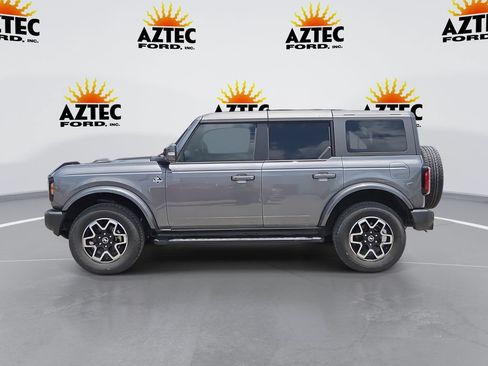 Used 2024 Ford Bronco Outer Banks AWD/4WD image 1