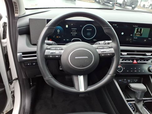 Used 2025 Hyundai Tucson SEL FWD image 8