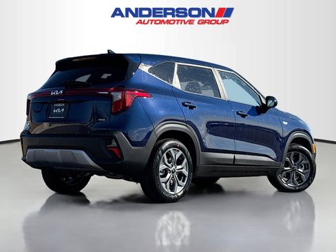 New 2026 Kia Seltos LX image 2