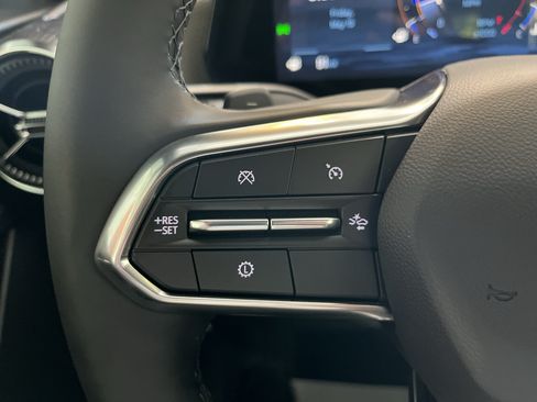 New 2026 Chevrolet Equinox LT w/ Convenience Package II FWD image 19