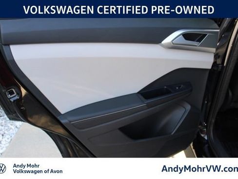 Used 2025 Volkswagen Taos SE w/ Panoramic Sunroof Package AWD/4WD image 26