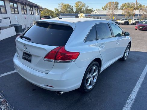 Used 2009 Toyota Venza AWD image 3