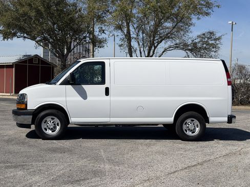 Used 2024 Chevrolet Express 2500 w/ Driver Convenience Package image 2