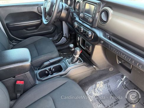 Used 2018 Jeep Wrangler Unlimited Sport AWD/4WD image 14
