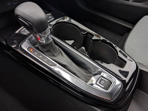 Used 2024 Chevrolet Trax LT w/ Driver Confidence Package image 10