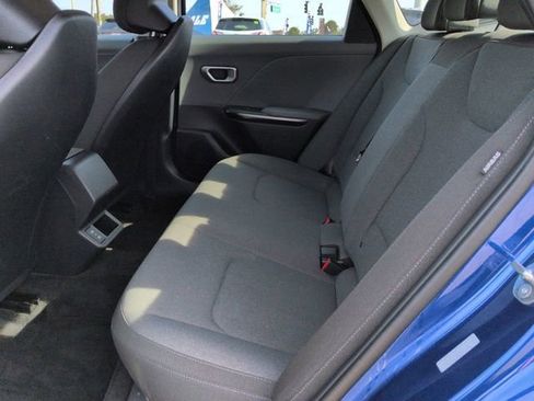 Used 2025 Kia K4 LXS image 13
