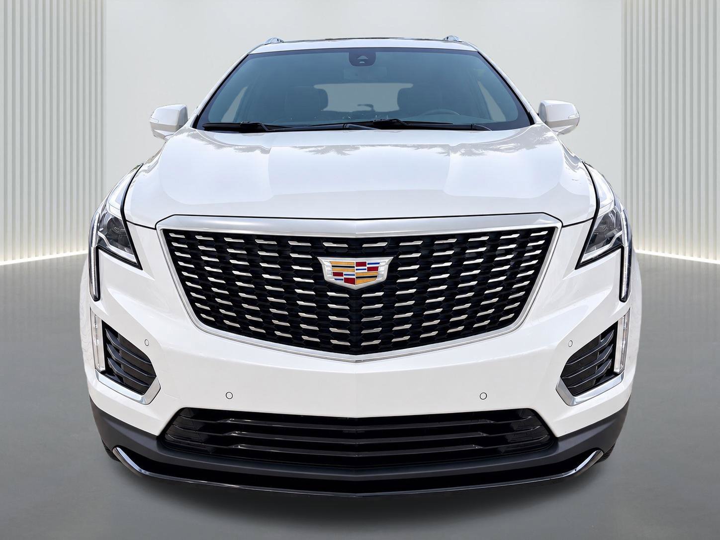Certified 2023 Cadillac XT5 Luxury FWD image 1
