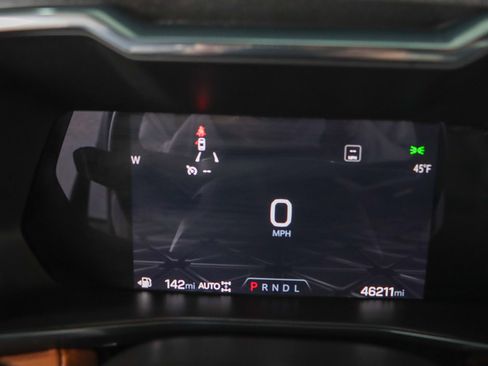 Used 2023 GMC Canyon AT4 w/ AT4 Premium Package image 16